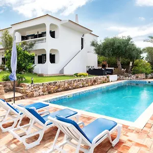 Сasa de vacaciones Monte Madalena, Adega