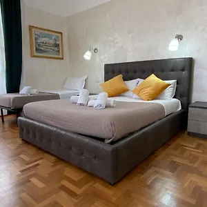 https://cavour-44616.it-romehotels.com